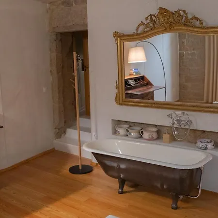 Casa Ameias مزرعة للإقامة