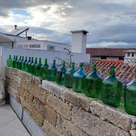 Casa Ameias مزرعة للإقامة
