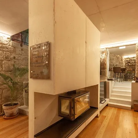 Casa Ameias مزرعة للإقامة