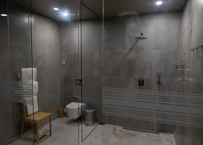 Casa Ameias مزرعة للإقامة *