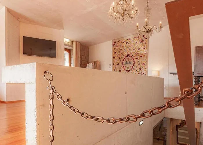 Casa Ameias مزرعة للإقامة